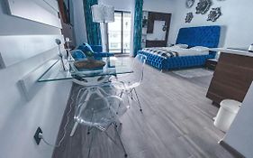 Mamaia Luxury Studio Apartment V